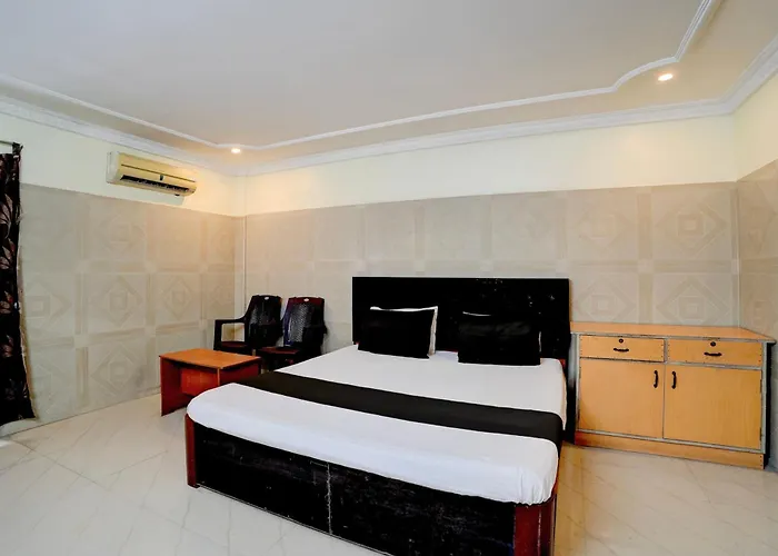 Hotel O Meera