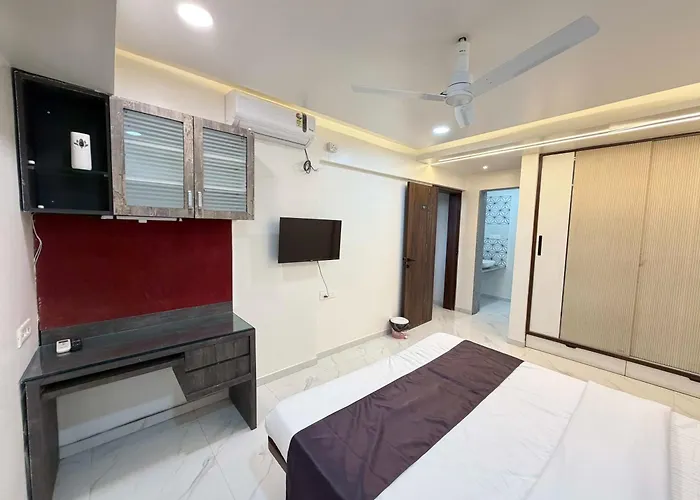 Hotel Lotus - Near Tech Park, Balewadi