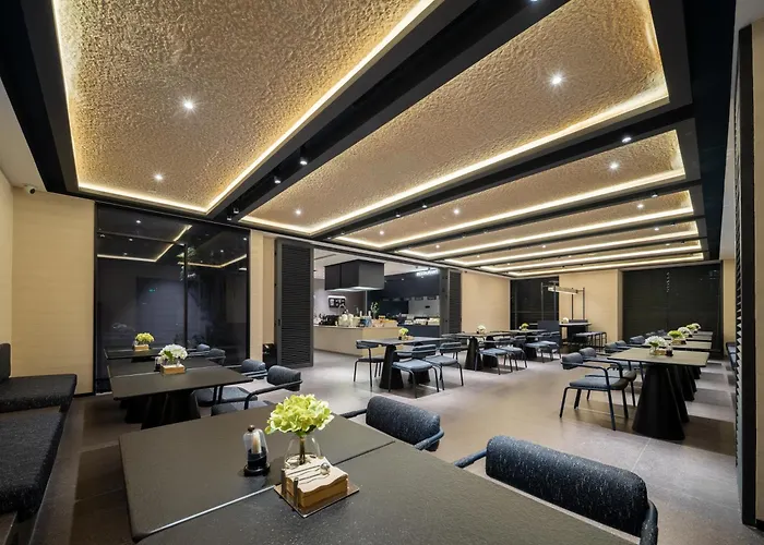 Atour Light Hotel Changsha Orange Isle At Yuelu Mountain