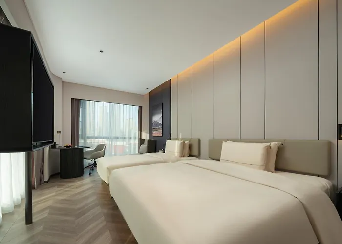 Atour Hotel, Longmen Avenue, Longmen Station, Luoyang