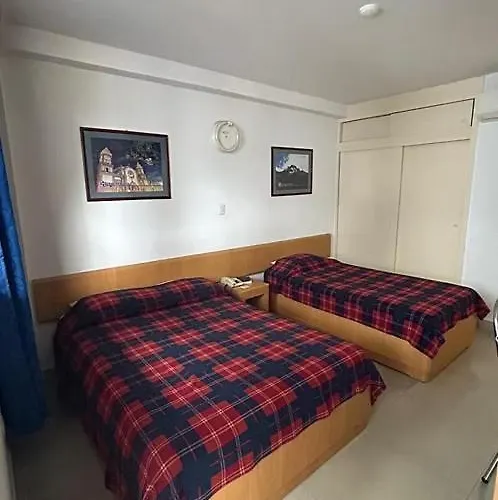 Oviedo Hotel R