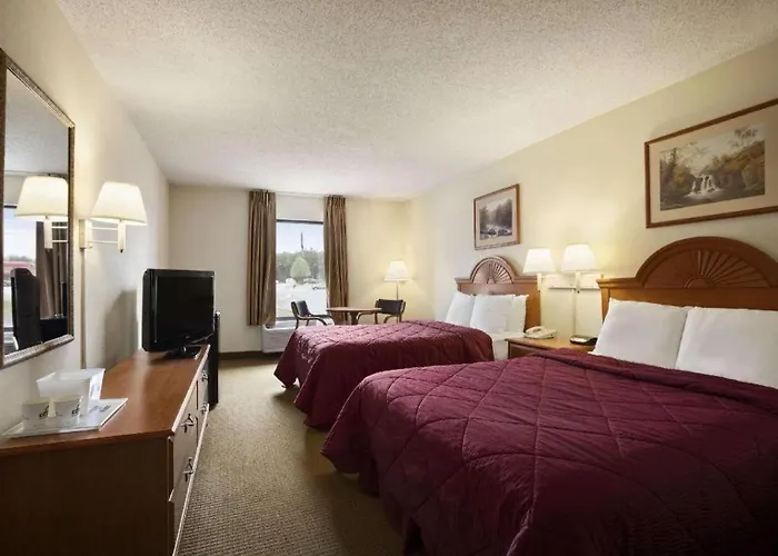 Days Inn By Wyndham Farmville