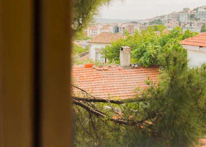 Yasa'S Guest House