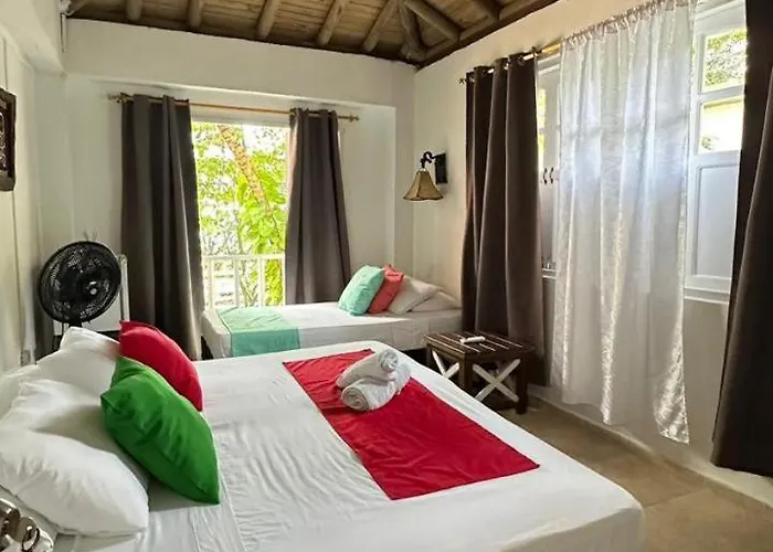 Hotel Miramar Capurgana Casa De Playa