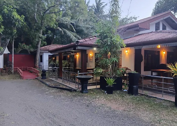 White House Habarana