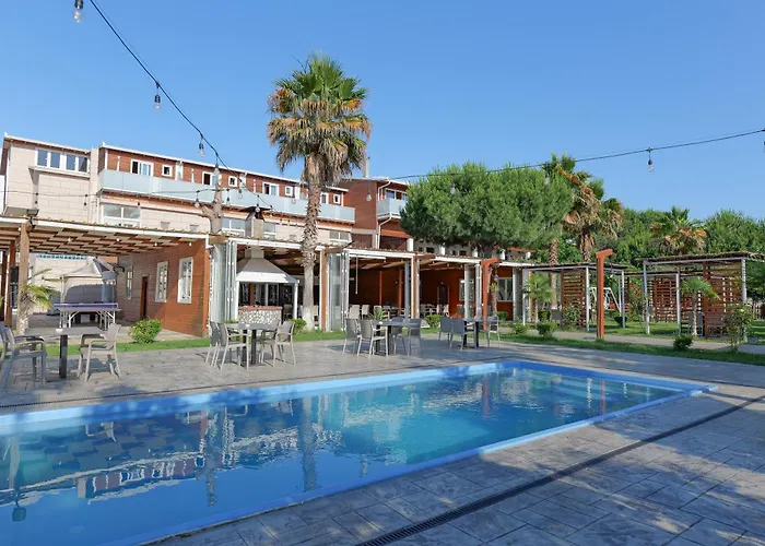 Dolanit Hotels Lalez