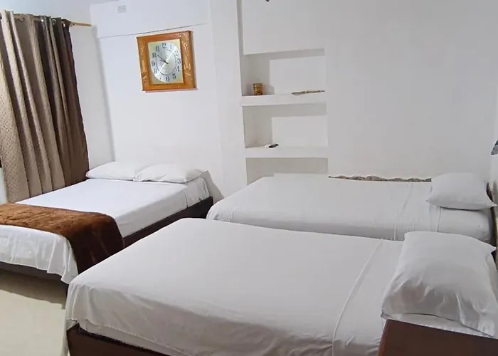 Hostal Fragata Puerto López