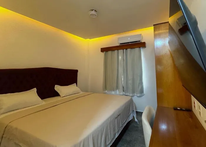 Hotel Omega