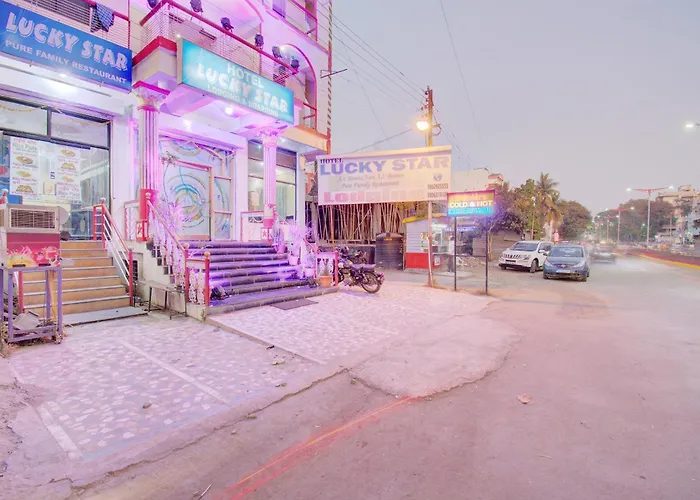6 Cr Hotel Lucky Star Central Bus Stop