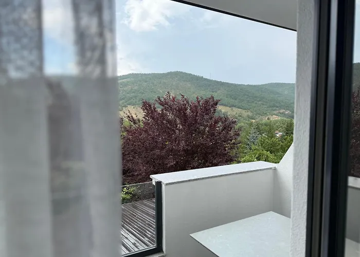 Princesha Gresa Hill Hotel