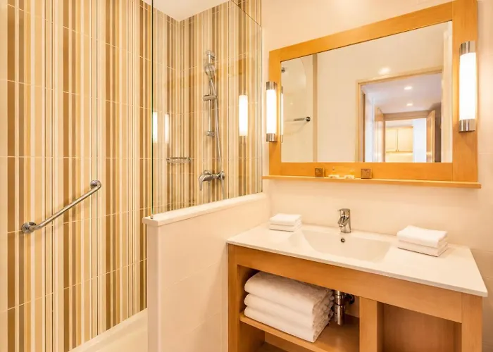 Saint Tropez Superbe Appartement Climatisee Piscine Parking Terrasse