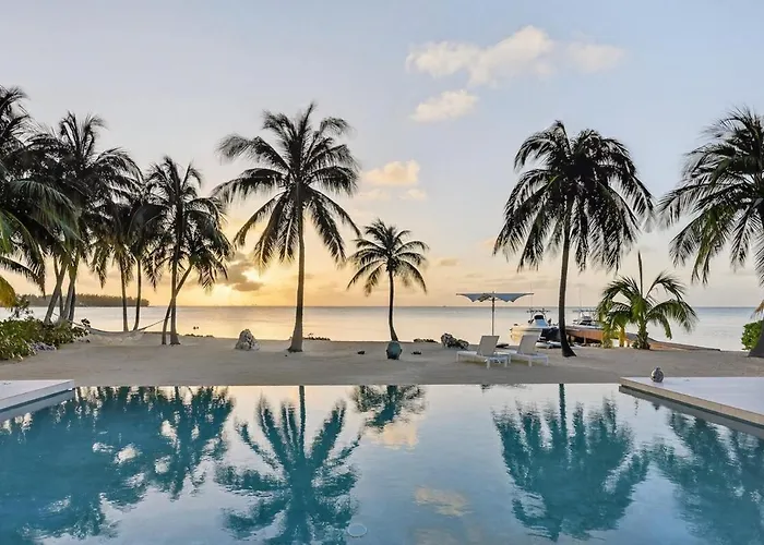 Kool Kai Cayman Kai Beachfront Sunset Villa