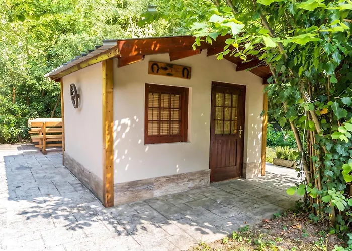 Paradise Forest Glamping Near Koper