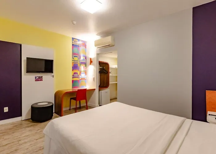 Ibis Styles Balneario Camboriu - 1 Quadra Do Mar Hotel