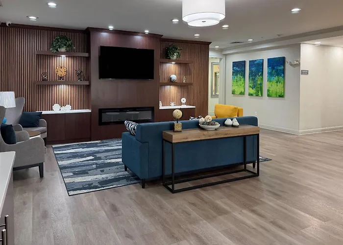 Comfort Inn & Suites Concord - Kannapolis