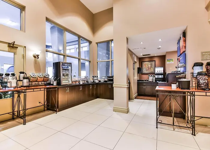 Comfort Inn & Suites Ambassador Bridge