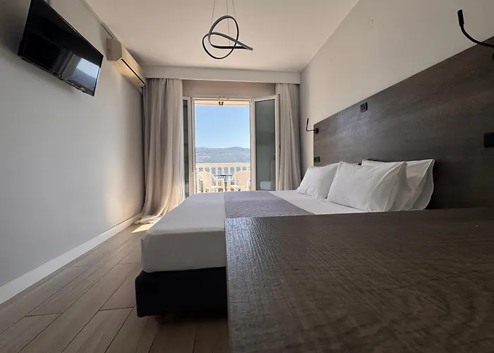 Anthousa Hotel