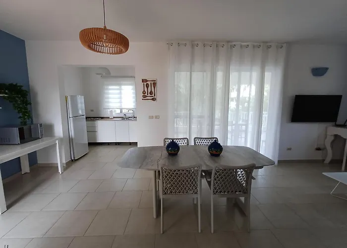 Tracadero Beach Club & Holidays Rentals