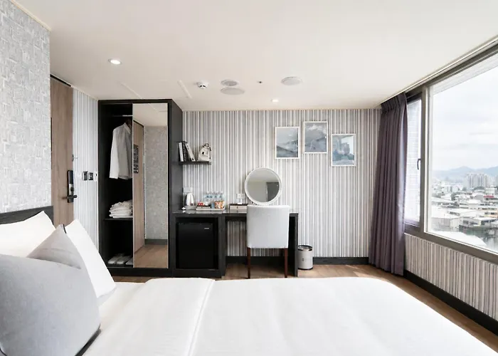Elence Hotel