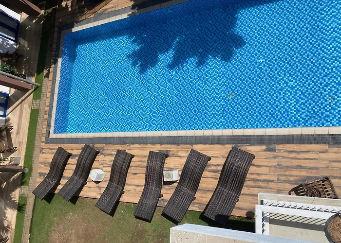 Hotel Cloud 9 Negombo