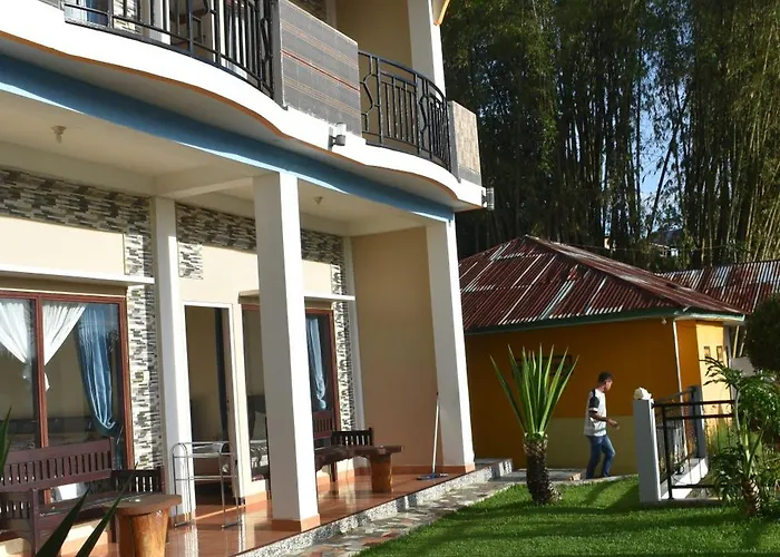 Bajawa-Roo Hotel