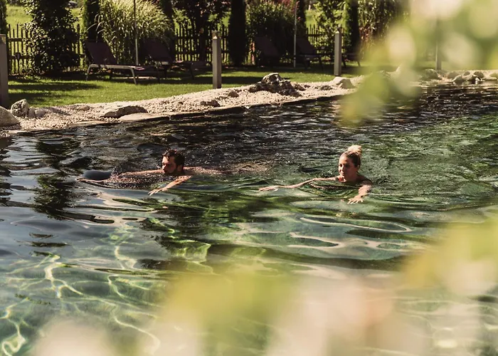 Wellness Und Brunch Hotel Morgenzeit Beheizter Naturteich Genuss Fruehstueck Bis 13 Uhr Hochkoenig Sommercard