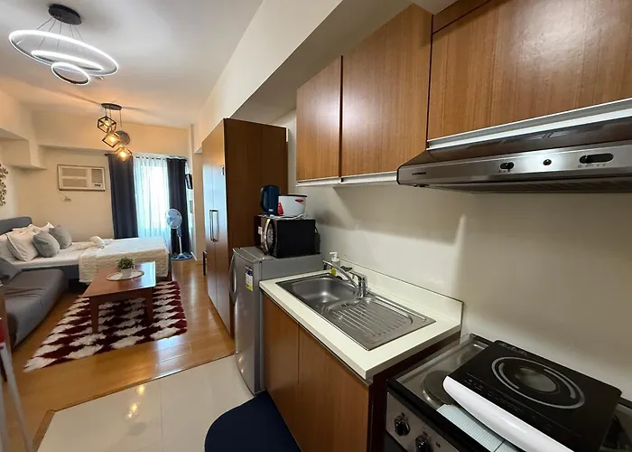 Cozy Condo In Ermita Manila Near St Lukes Medical Center And Us Embassy