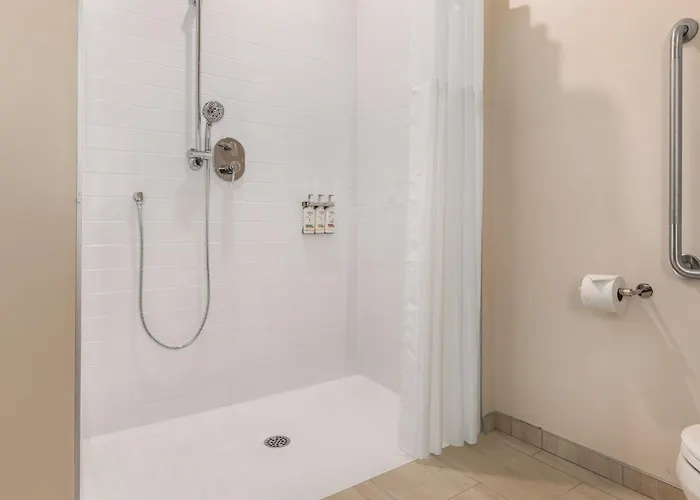 Candlewood Suites Collingwood By Ihg