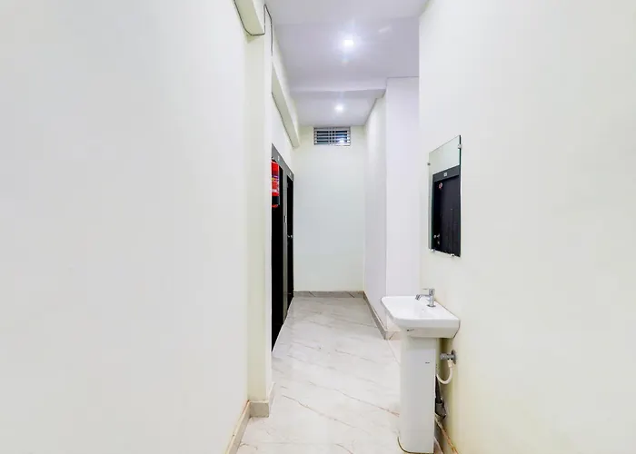 Super Hotel O Ayodhya