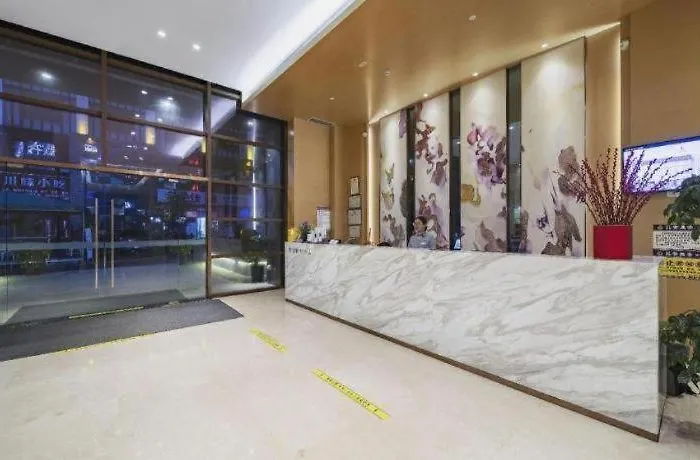 Lavande Hotels·Qiannan Libo