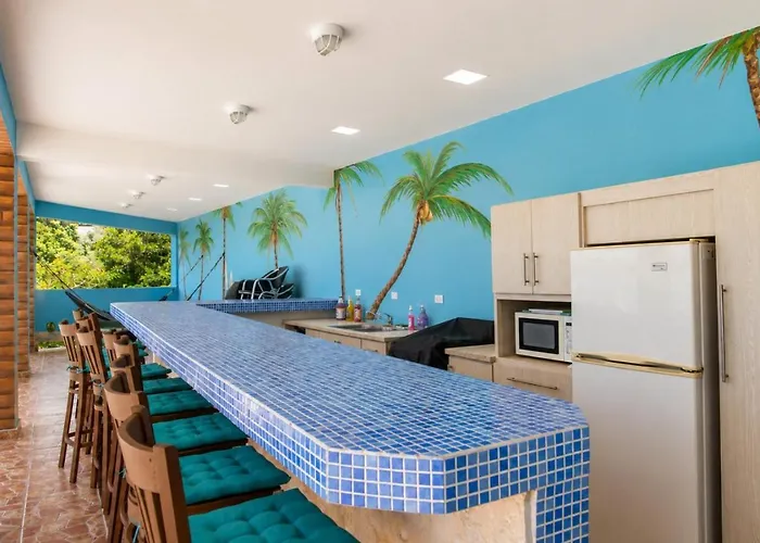 Vista Del Mar Apt C- 2 Min In Car From Sandy Beach