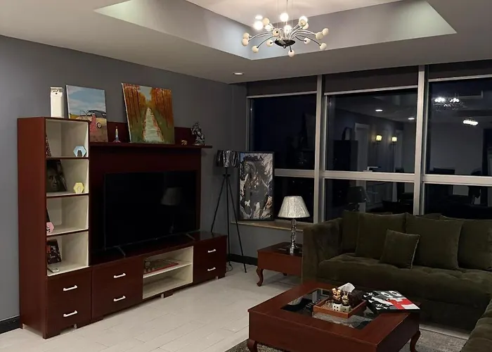 Sab Group Centaurus Luxury 1-Bed Apartment Queen Bed Moevenpick Breakfast Included Apartment In Islamabad
