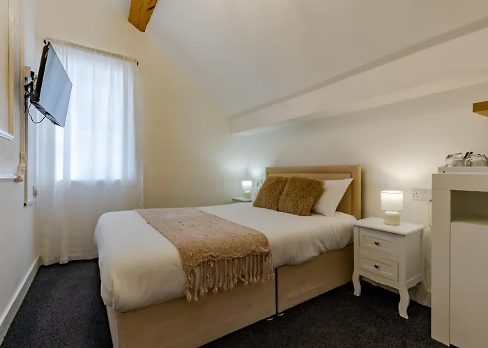 Stay Hub City Centre -Self Check-In Hotel