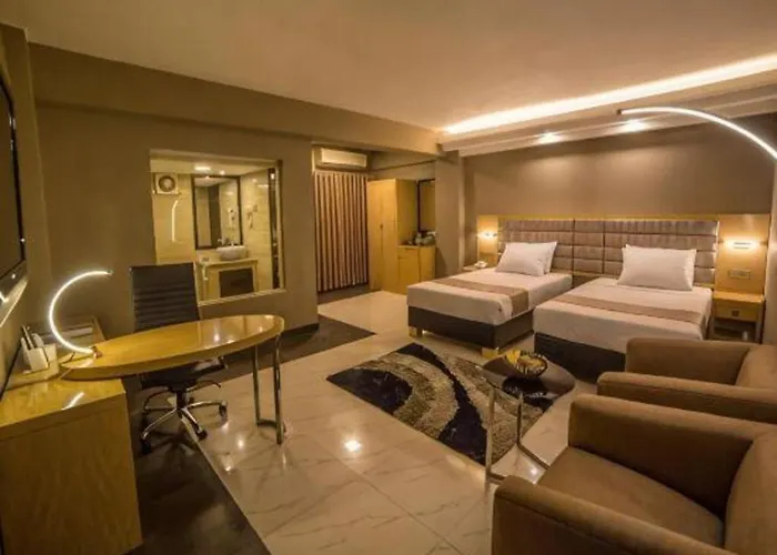Hotel Castle Salam