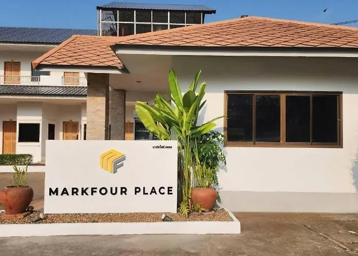 Mark Four Place Hotel