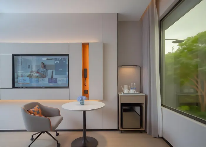 Holiday Inn Express Shanghai On The Bund By Ihg