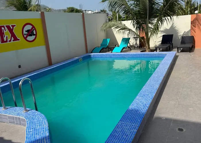 Darlouis Hotel