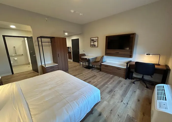 @Home By Best Western Mcdonough Atlanta South