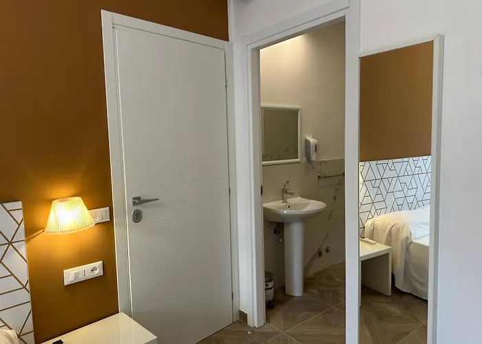 Hotel Link Rho - Jcube Hotellerie