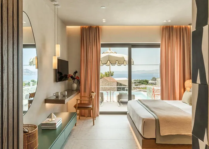 Pefkos Beach Hotel & Suites