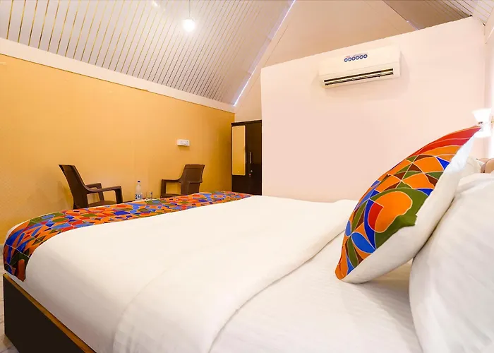 Fabhotel Hill View Cottages - Nr Club Cubana