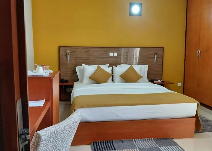 Le Ranch Hôtel San-Pedro