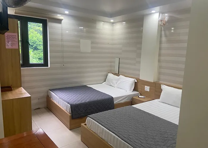 Anh Nhu Hostel & Restaurant Cat Ba