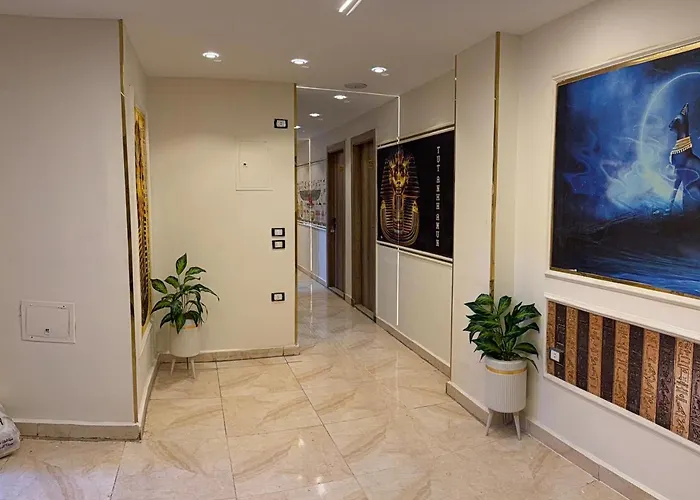 Aura Grand Pyramids View Inn