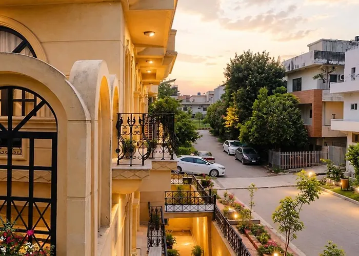 Awi Hotel Islamabad