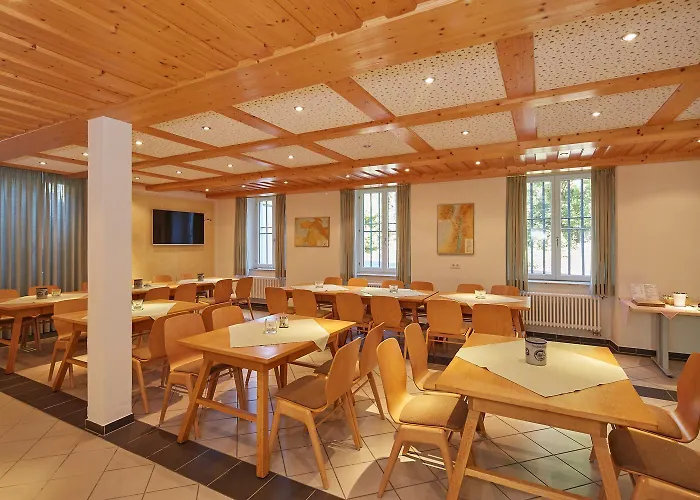 Marienau Tagungs- Und Gaestehaus, Spiritueller Flair Am Wallfahrtsort Schoenstatt