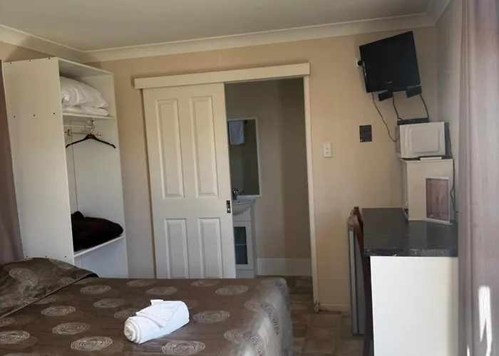 Yuleba Hotel Motel