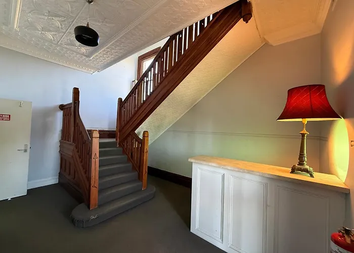 Thoroughbred Hotel