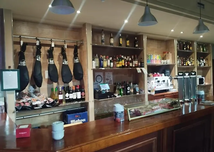 hostal restaurante montserrat