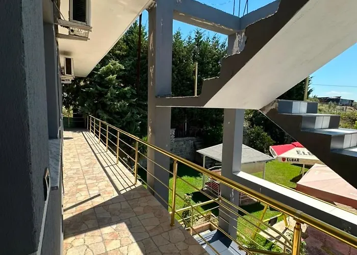 Hotel Vellezerit Ndoj
